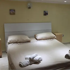 Apartamento La Mansardina, Nápoles